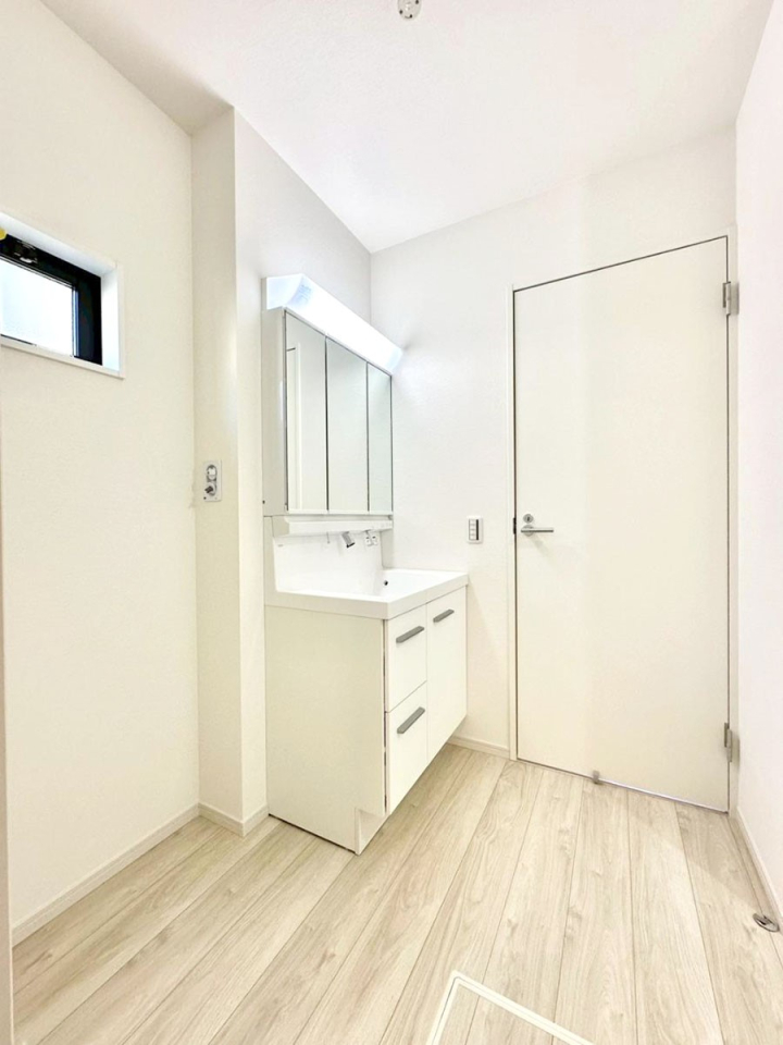 ���ʑ�E���ʏ� ���邢���ʏ��͖����̐g�x�x���y�����ł����Ⴂ�����ł��B