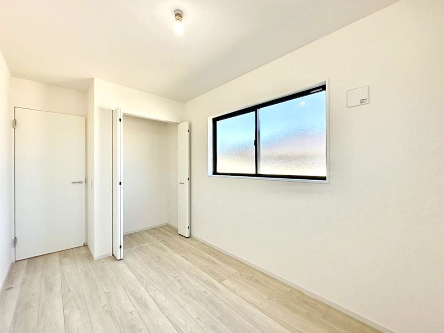 �q������ �q�������ɂ��������߂Ȏ��[�X�y�[�X�����Ղ�̋���