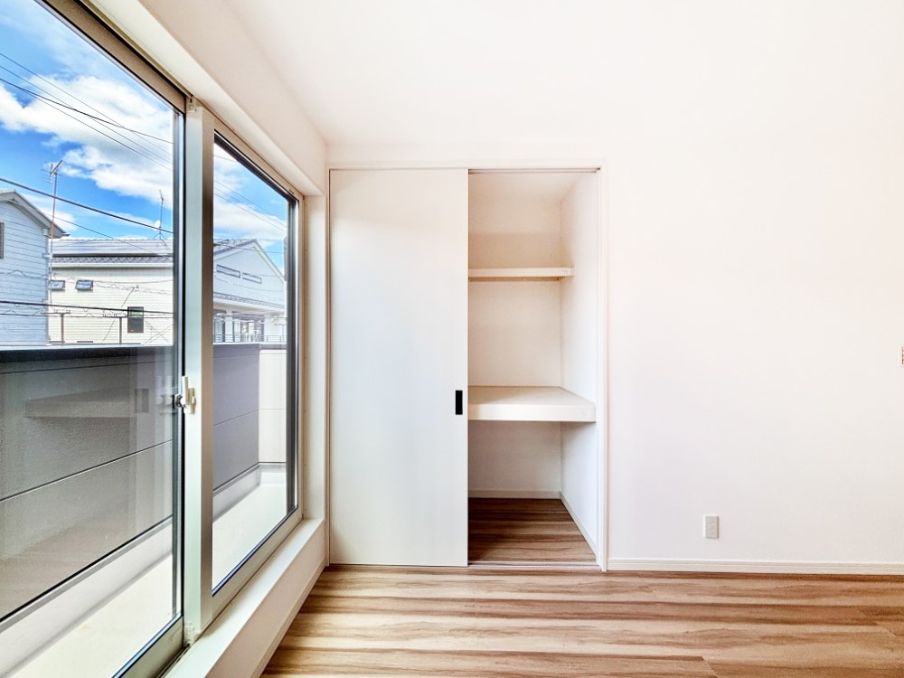 ���̑����� �����W�܂肻����LDK���X�b�L���Еt���܂��B  