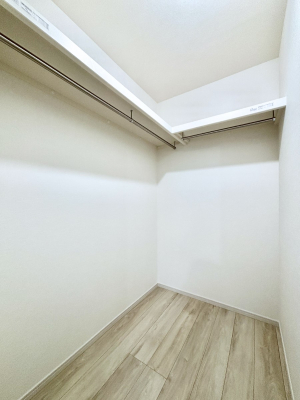 ̑ EH[NCN[[bgtŐԂLpł܂B