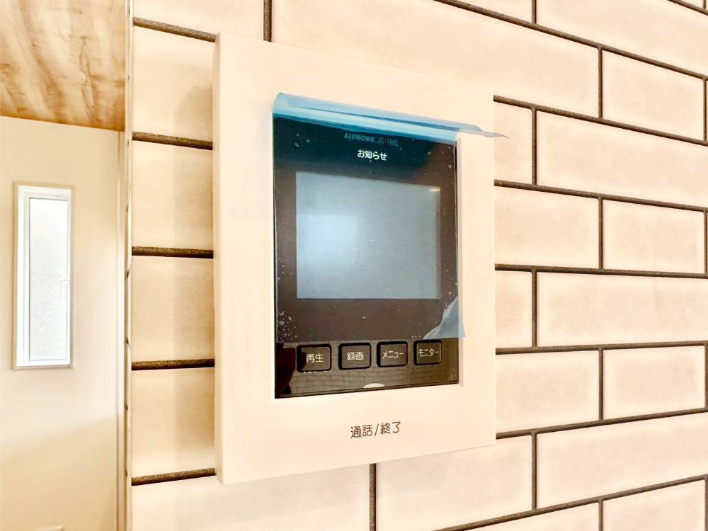 ���̑����� TV���j�^�[�t�C���^�[�t�H�����t���Ă��ăZ�L�����e�B�[���@