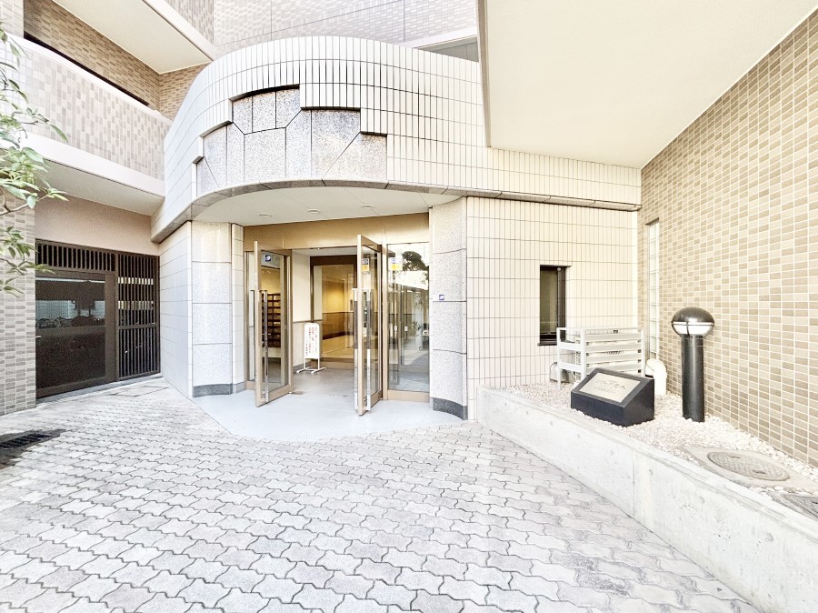 �G���g�����X �������������͋C�̃G���g�����X