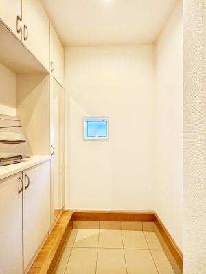 ���� ����I�𗘗p���āA���z�������������q�l�������ĂȂ��ł��܂��B