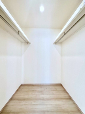 ���̑� �ߗނ��n���K�[�Ɋ|�����܂܎��[�ł���WIC�B�ߗނ̐������ڂ����₷���ĕ֗��ł��I