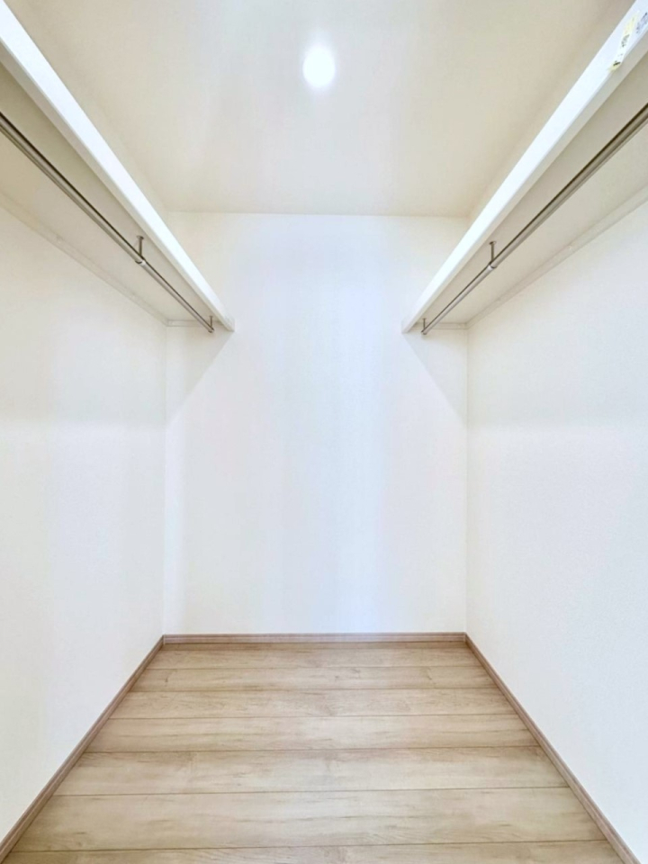 ���̑� �ߗނ��n���K�[�Ɋ|�����܂܎��[�ł���WIC�B�ߗނ̐������ڂ����₷���ĕ֗��ł��I