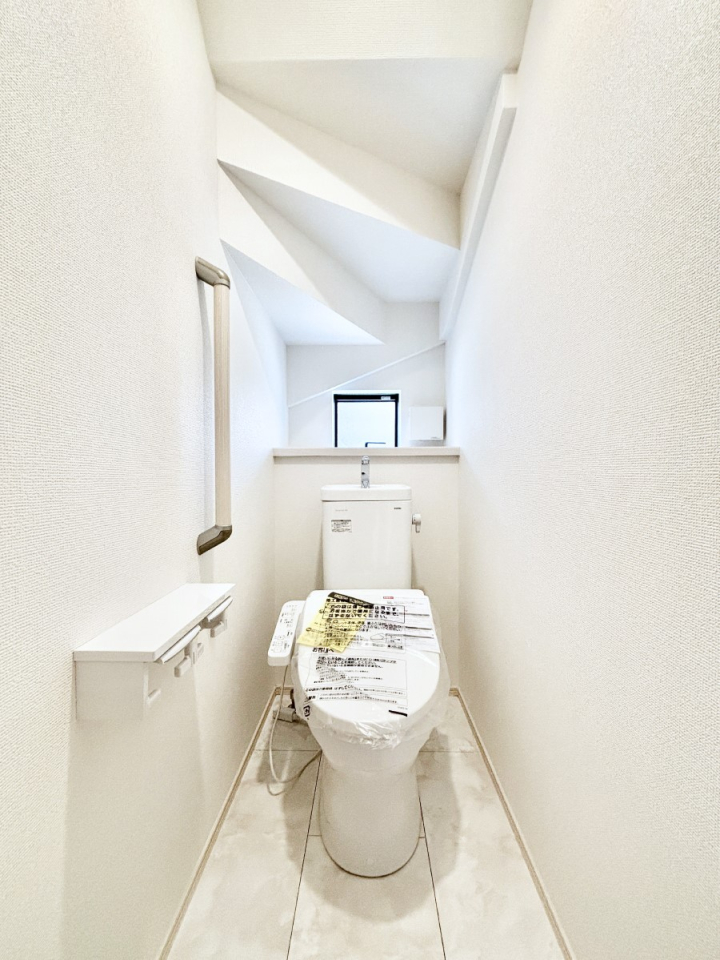 �g�C�� �E�H�V�����b�g�t���g�C����1�K��2�K���ꂼ��ɔz�u����Ă��ĂƂĂ��֗��ł��B 