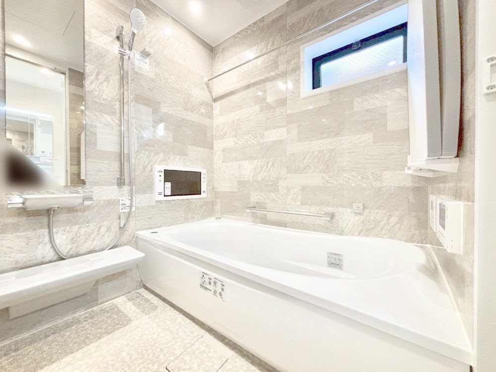 ���� 1���̔������t���b�V���ł���A���K�ȃo�X�^�C�������o���Ă���܂��B