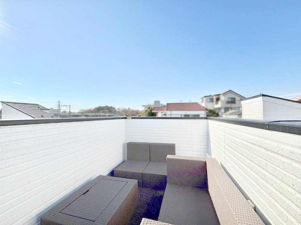 �o���R�j�[ ����e���X�B���߂��ǂ��A�傫�Ȑ��󕨂��L���Ċ����܂��B