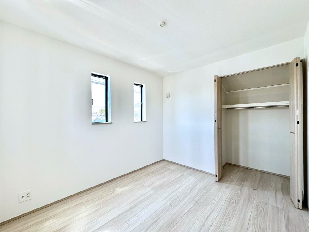 �q������ �q�������ɂ��������߂Ȏ��[�X�y�[�X�����Ղ�̋���