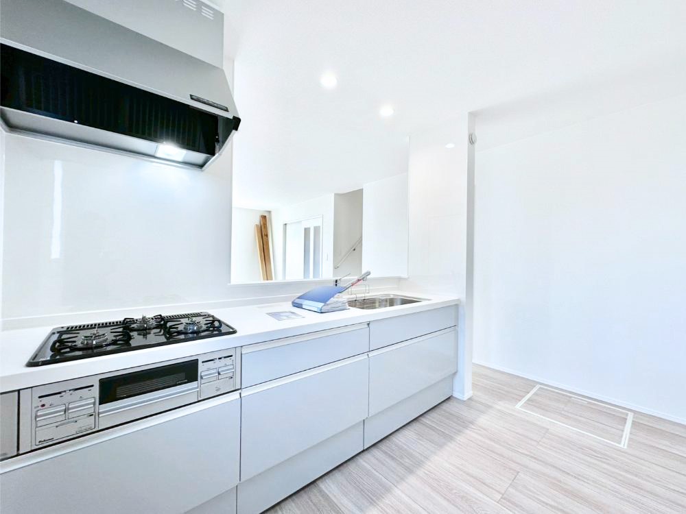 �L�b�`�� �������������I�ɁA�y�����I�V�X�e���L�b�`��  