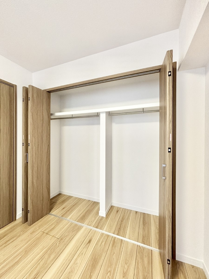 ���[ �m���N���[�[�b�g�B���s��������̂Ō���̈ߗނ�����������[�ł��܂��B