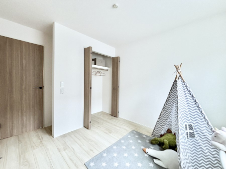 �q������ �q�������ɂ��������߂Ȏ��[�X�y�[�X�����Ղ�̋���