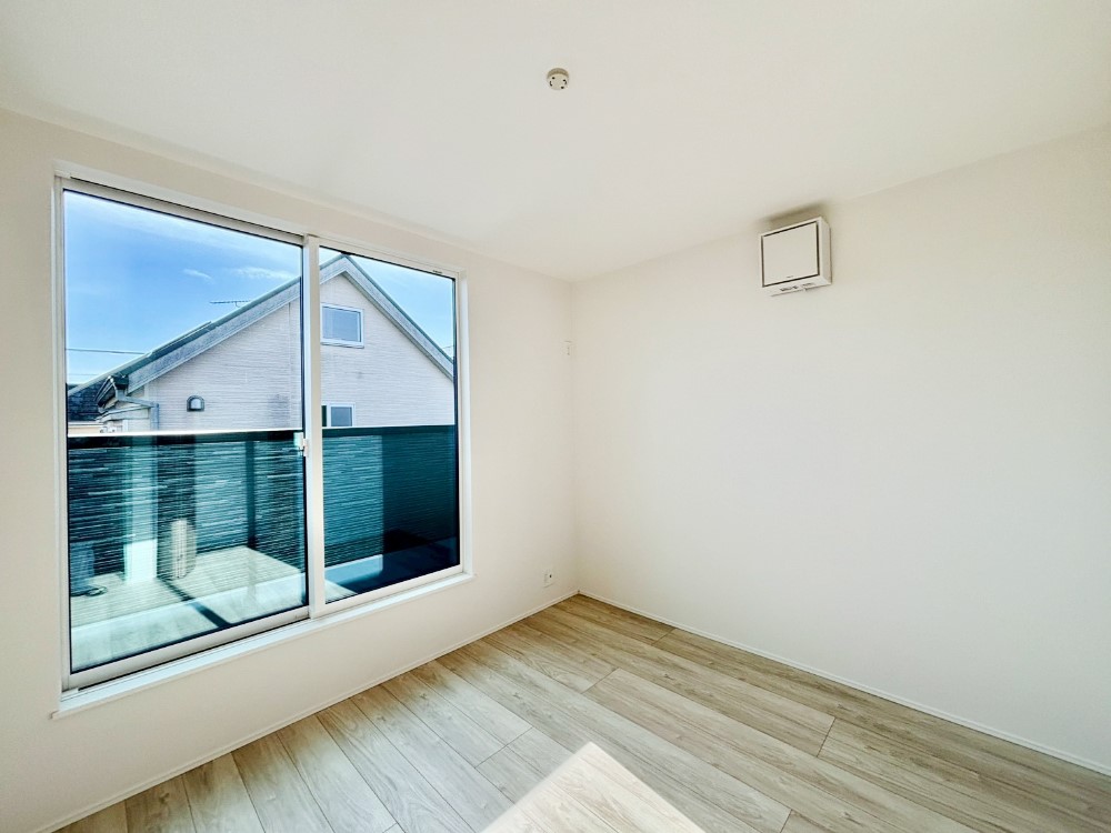 ���̑����� �o���R�j�[���J�������v���X���Ă����m���@