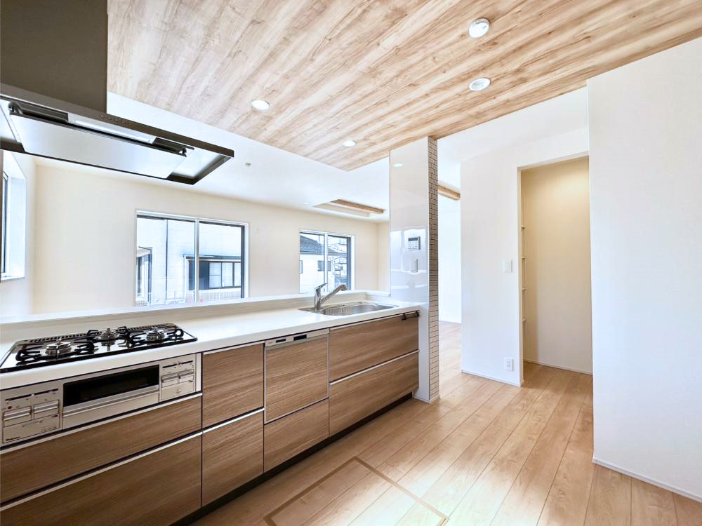 �L�b�`�� �������������I�ɁA�y�����I�V�X�e���L�b�`��  