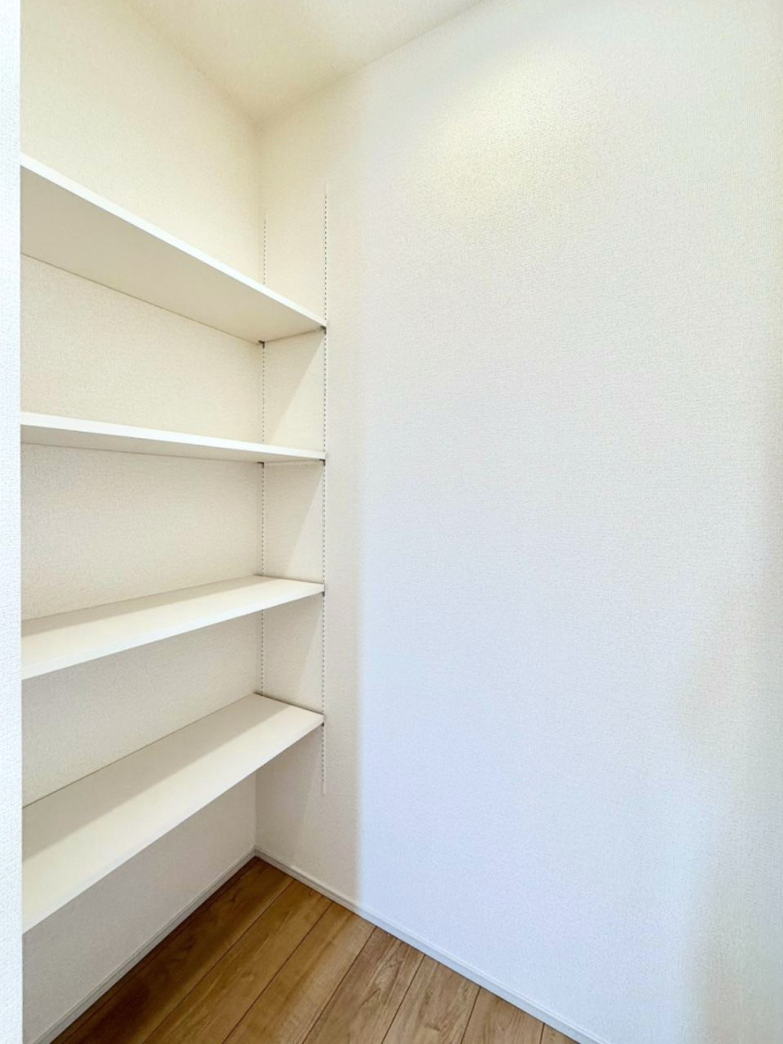 ���[ �H�i�̃X�g�b�N�⒲�����̕ۊǂɕ֗��ȉ��I�t���p���g���[