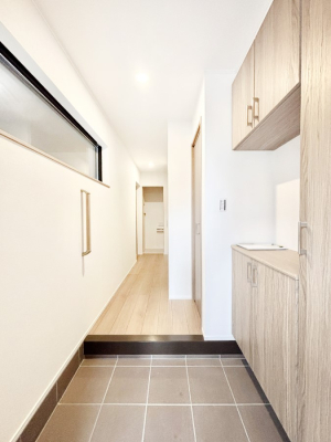  ʔ͂Ƒ̎ʐ^G߂̃CeAŏIƂĉoł܂