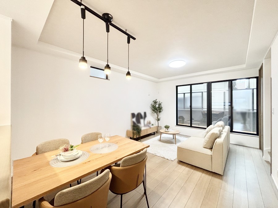 rO 邢2KrOIO̎VbgAEgĉƑ̃vCoV[܂