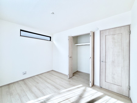 �q������ �q�������ɂ��������߂Ȏ��[�X�y�[�X�����Ղ�̋���