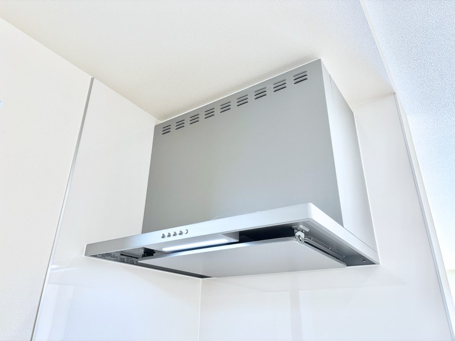  2��i�Ԏ�ɂ��j���ԉI���Ƒ��݂�Ȃ̎��]�Ԃ��u����L�X�J�[�X�y�[�X�B