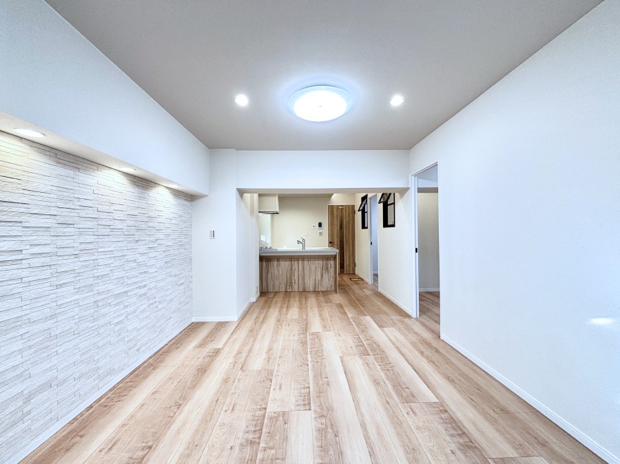 ���r���O ���Ƒ��̓��₩�Șb�����ŕ�܂�閾�邢���r���O  