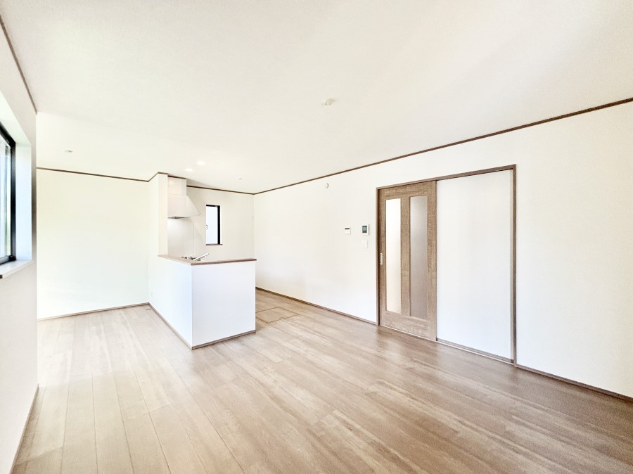 rO Ƒ̓₩Șbŕ܂閾邢rO