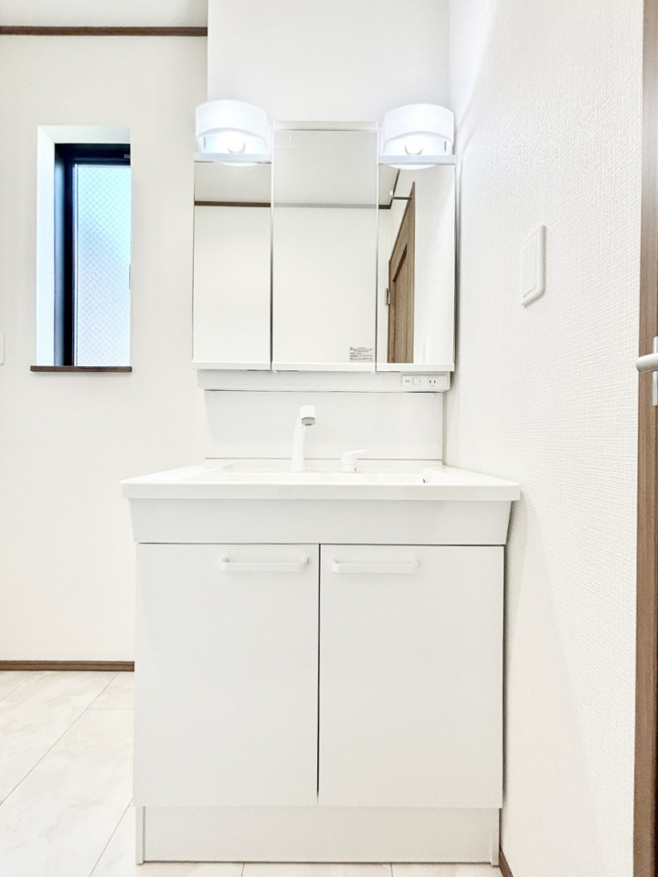 ʑEʏ [͂Ƌ@\ɗDꂽʉϑ