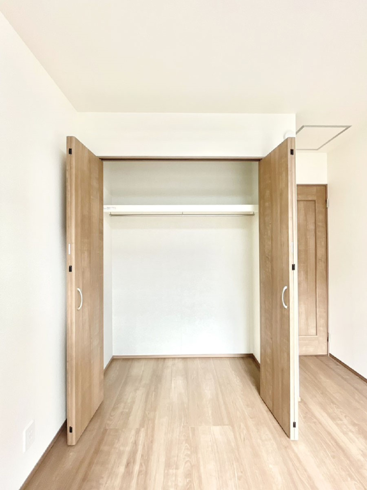 ���[ �����Ղ�̎��[�X�y�[�X�ŉ��K�ɕ�点���� 