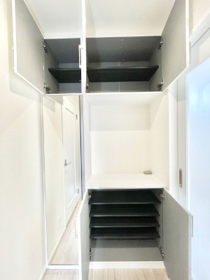 ���̑����� �����Ղ���[�ł���V���[�Y�{�b�N�X�ŉƑ��S���̌C���A���ւ�������B  