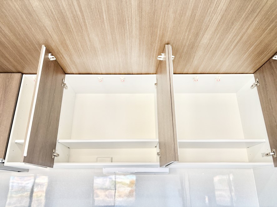 ���̑����� �L�b�`���㕔�̒݌˒I��ݒu���܂����B