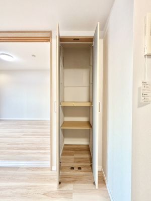 [ rO[BɎ[ƕW܂LDKXbLЕtłˁB@      