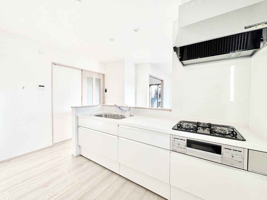 �L�b�`�� ��Ƃ肠��L�b�`���X�y�[�X�ł�������H��̌�ЂÂ����X���[�Y�ɁI