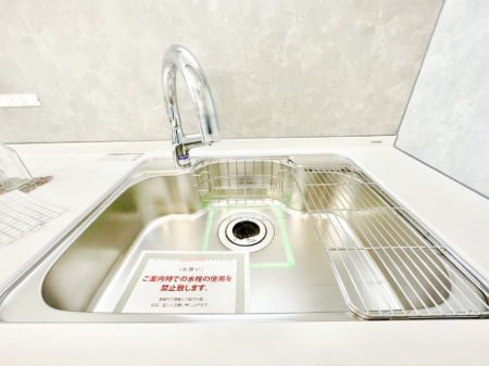 ̑ LXƂVNł₨M􂢂NNKɁI