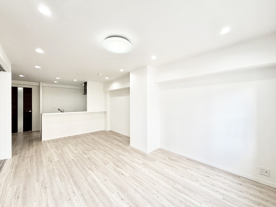 ���r���O ���Ƒ��̓��₩�Șb�����ŕ�܂�閾�邢���r���O