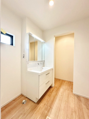 ���̑� �L�X�Ƃ�Ƃ�̂��郉���h���[�X�y�[�X�@