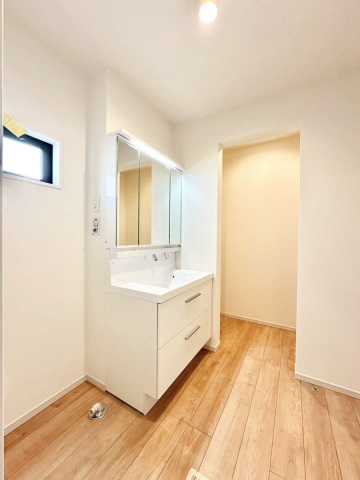 ���̑� �L�X�Ƃ�Ƃ�̂��郉���h���[�X�y�[�X�@