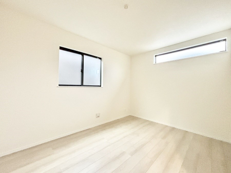 �q������ �q�ǂ������ɂ҂�����̖��邢��ԁB