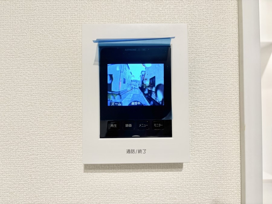 ���̑����� TV���j�^�[�t�C���^�[�t�H�����t���Ă��ăZ�L�����e�B�[��