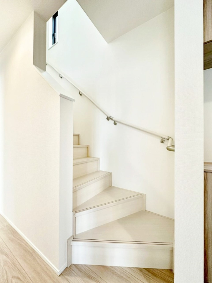 ���̑� �K�i�ɂ͎肷�肪����A�����Ȃ��q�l�₨�N���̕��ɂ����S�ł��B