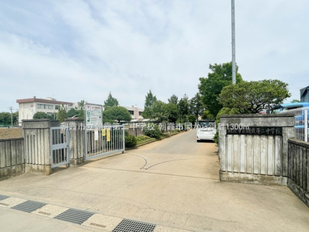 ӊ wZ 1300m s񒆊wZ