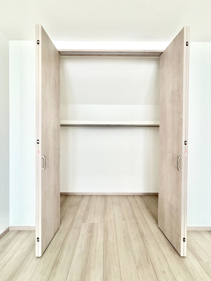 ���[ �����Ղ�̎��[�X�y�[�X�ŉ��K�ɕ�点���� 