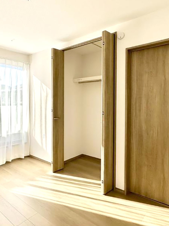 ���[ �����Ղ�̎��[�X�y�[�X�ŉ��K�ɕ�点���� 