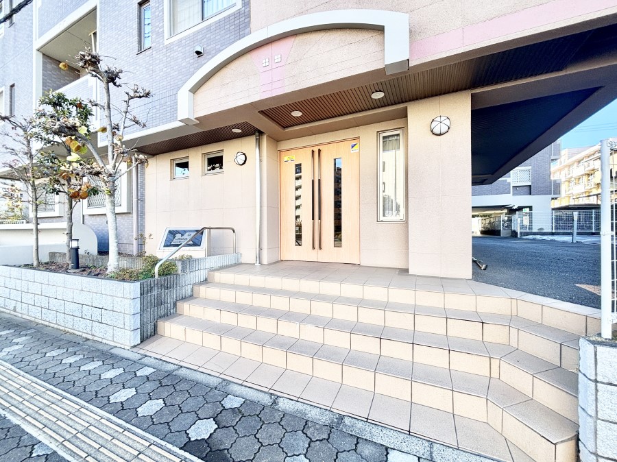 �G���g�����X �������������͋C�̃G���g�����X