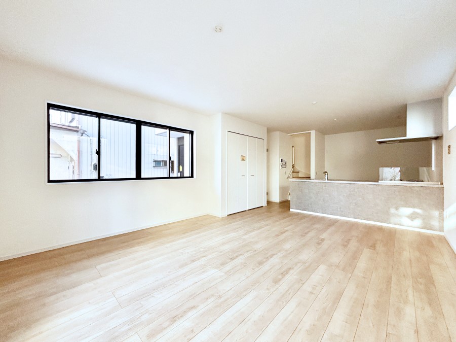 ���r���O �i�`�������e�C�X�g�̗D�����_�炩���F�g���̃t���[�����O���f�G�ȃ��r���O�ł��ˁB