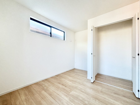 ���̑����� ���[���[�����Ă���̂ŁA���Z�X�y�[�X���L���g���܂��B 