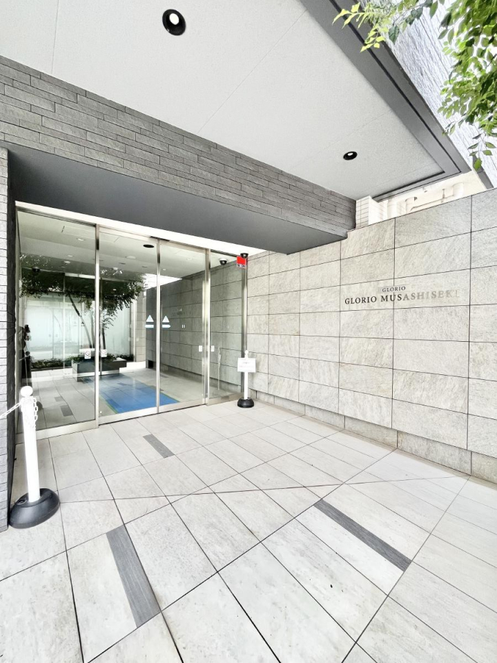 GgX YȃGgX́AZ҂D}Ă܂  