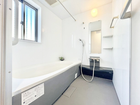 ���� ����̔�����₷��؂ȃo�X�^�C���B�������Ƃ����C���y����Ŕ����Ƃ肽���ł��ˁI