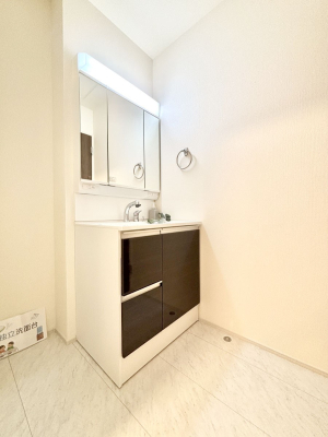 ���ʑ�E���ʏ� ���邢���ʏ��͖����̐g�x�x���y�����ł����Ⴂ�����ł��B