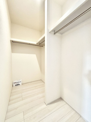 ���̑����� ���r���O���[�B�����Ɏ��[������ƕ����W�܂�LDK���X�b�L���Еt�������ł��ˁB  