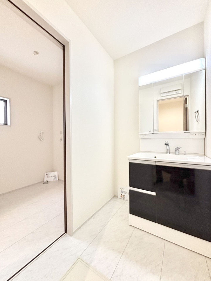 ���ʑ�E���ʏ� ���邢���ʏ��͖����̐g�x�x���y�����ł����Ⴂ�����ł��B