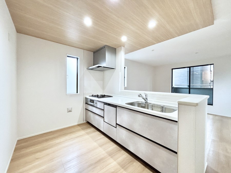 Lb` u₩ȕʂ蔲Lb`B̂Ŗ邭Cɂ𗧂܂B